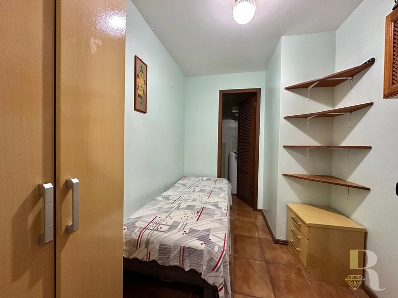 Apartamento Mobiliado com Sacada e Dependência de Empregada: 8ª foto da galeria de imagens do imóvel