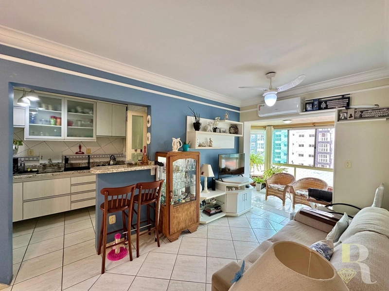 Oportunidade: Apartamento Mobiliado com Sacada de Frente: 1ª foto da galeria de imagens do imóvel