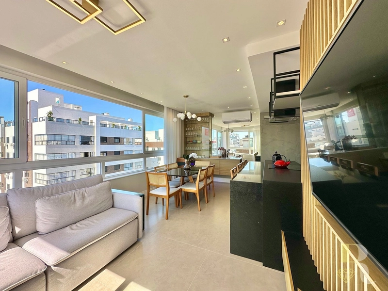 Apartamento 3 Dormitórios no Navegantes – Suíte com Closet e 2 Vagas: 1ª foto da galeria de imagens do imóvel