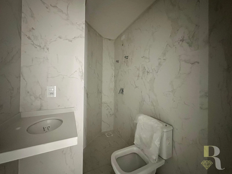 APARTAMENTO À VENDA COM TERRAÇO, PISCINA E VISTA PARA O MAR: 9ª foto da galeria de imagens do imóvel