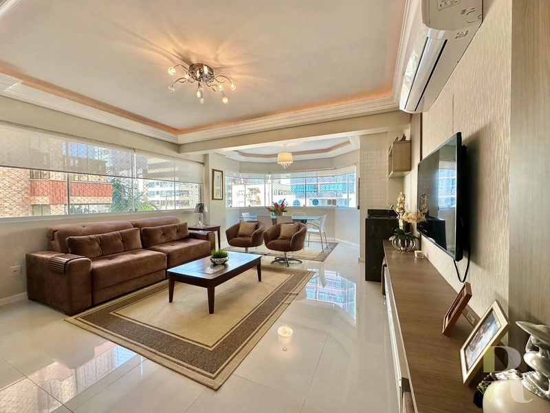 APARTAMENTO À VENDA – INFRA COMPLETA E VISTA PARA O MAR: 1ª foto da galeria de imagens do imóvel