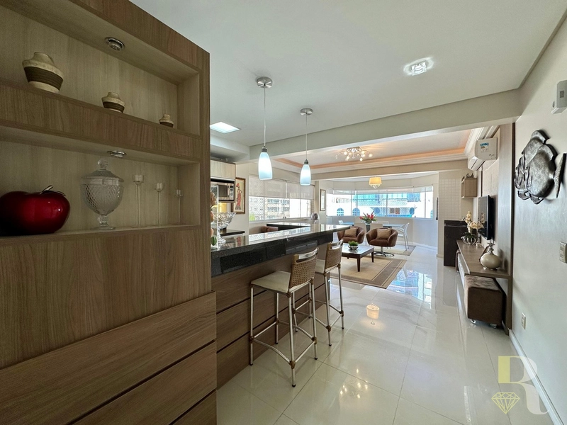 APARTAMENTO À VENDA – INFRA COMPLETA E VISTA PARA O MAR: 5ª foto da galeria de imagens do imóvel