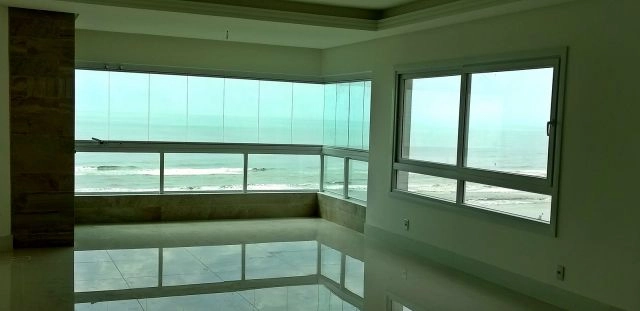 BÉLISSIMO APARTAMENTO BEIRA-MAR.: 3ª foto da galeria de imagens do imóvel
