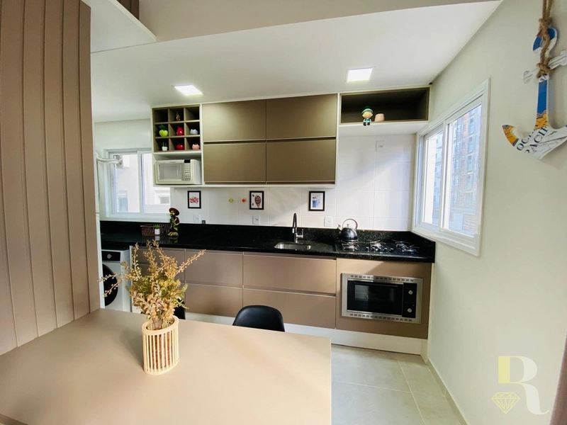Apartamento 2 dormitórios 1 quadra do mar: 3ª foto da galeria de imagens do imóvel