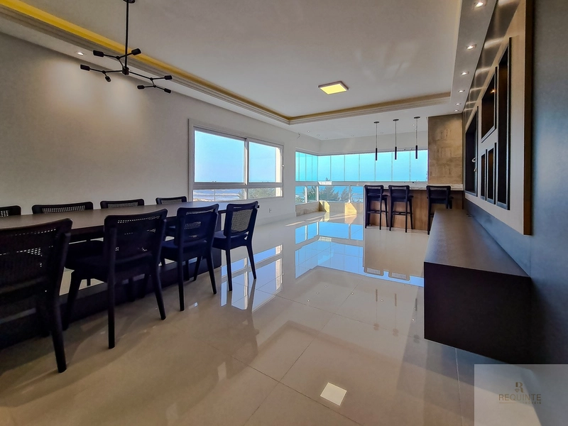 Apartamento 3 dormitórios beira mar: 3ª foto da galeria de imagens do imóvel