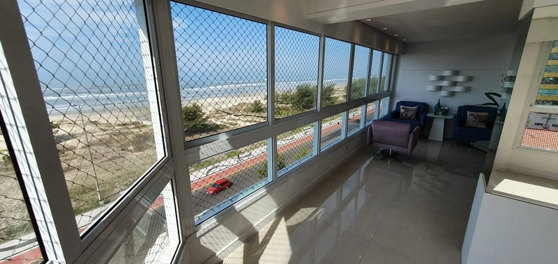 Amplo apartamento com 4 dormitórios na beira mar: 8ª foto da galeria de imagens do imóvel