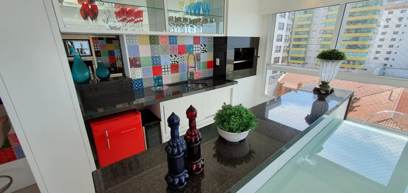 Amplo apartamento com 4 dormitórios na beira mar: 18ª foto da galeria de imagens do imóvel