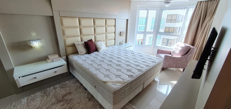 Amplo apartamento com 4 dormitórios na beira mar: 26ª foto da galeria de imagens do imóvel