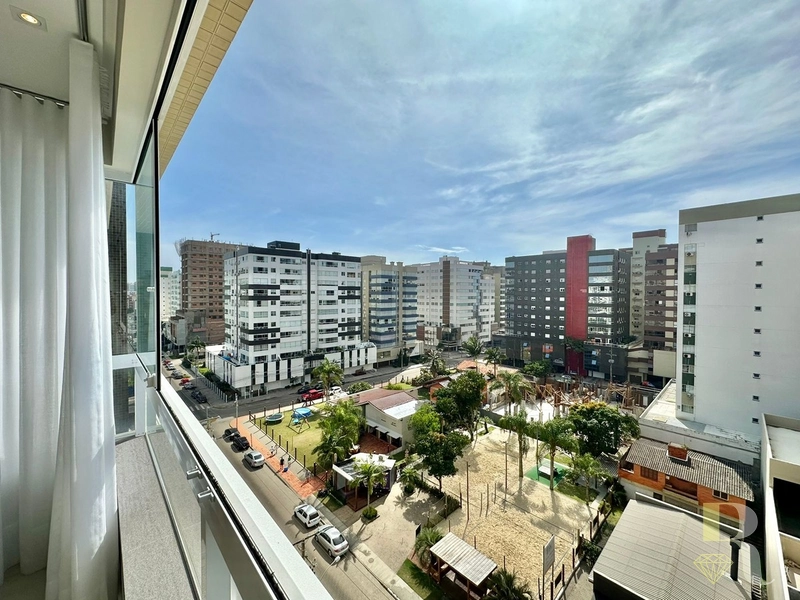 Apartamento alto padrão: 3ª foto da galeria de imagens do imóvel