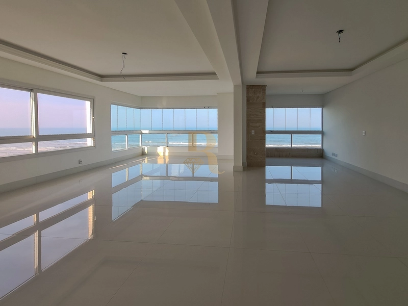 Apartamento 4 dormitórios diferenciado beira mar!: 2ª foto da galeria de imagens do imóvel