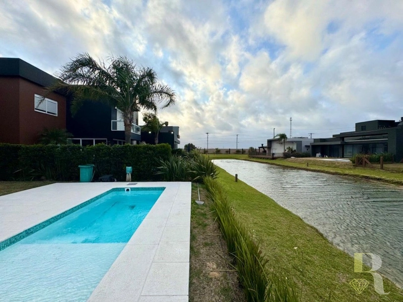 Sobrado Novo, Beira Lago em Xangri-la!: 31ª foto da galeria de imagens do imóvel