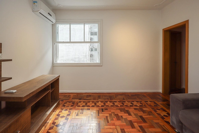Apartamento Reformado 2 dormitórios no bairro Centro Histórico: 6ª foto da galeria de imagens do imóvel