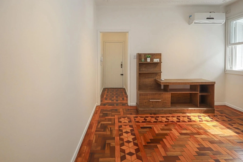 Apartamento Reformado 2 dormitórios no bairro Centro Histórico: 5ª foto da galeria de imagens do imóvel