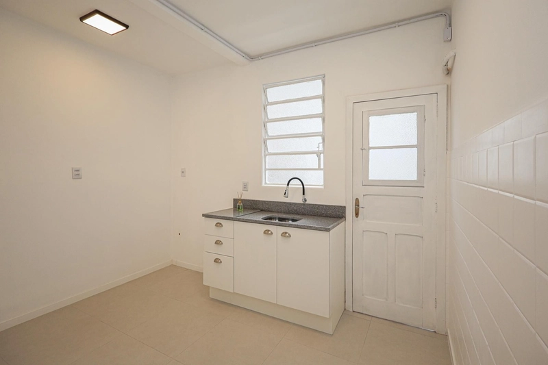 Apartamento Reformado 2 dormitórios no bairro Centro Histórico: 13ª foto da galeria de imagens do imóvel