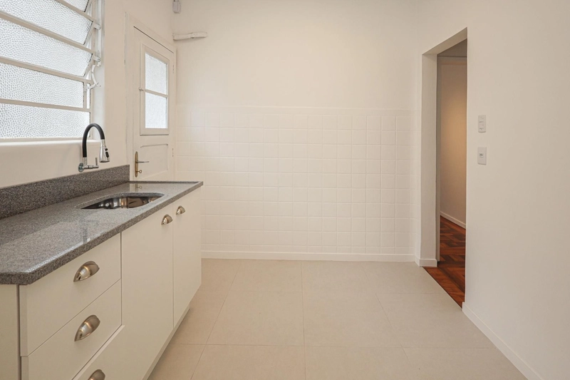 Apartamento Reformado 2 dormitórios no bairro Centro Histórico: 11ª foto da galeria de imagens do imóvel