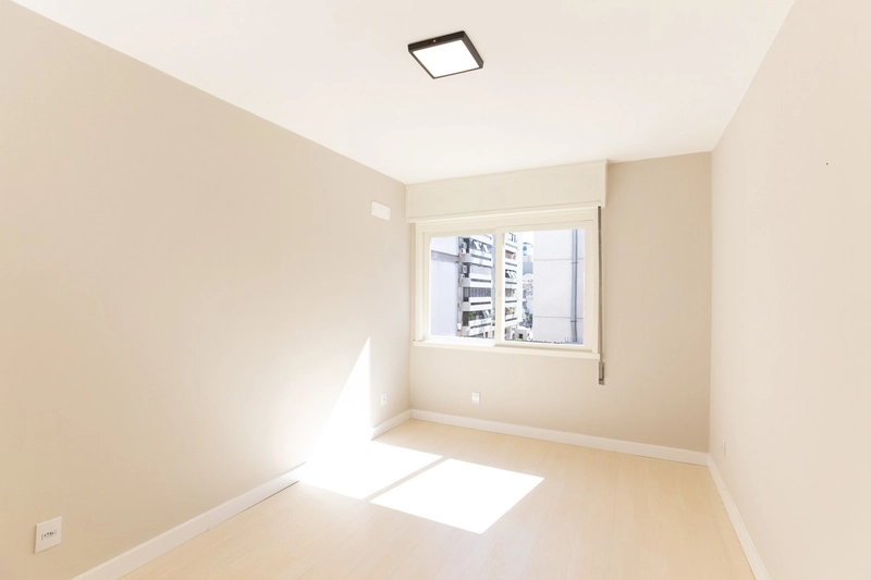 Apartamento reformado com 2 dormitórios 1 vaga no bairro Bom Fim: 19ª foto da galeria de imagens do imóvel