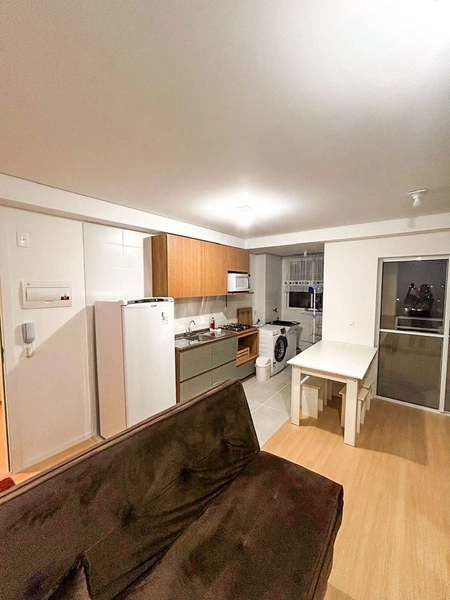 Apartamento Mob. c/ sacada e churrasqueira 2 dorm. 1 vaga no Itajuba