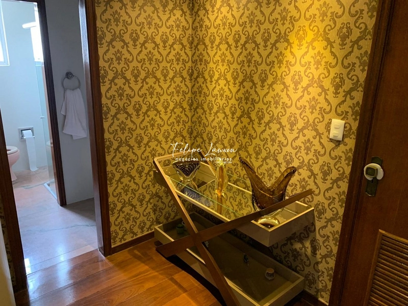 Apartamento amplo com 4 dormitórios em região central: 9ª foto da galeria de imagens do imóvel