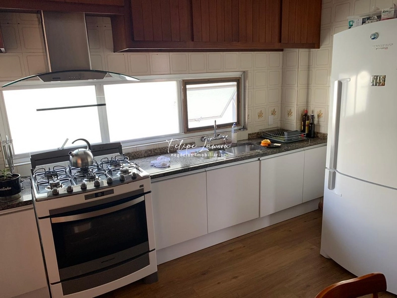 Apartamento amplo com 4 dormitórios em região central: 16ª foto da galeria de imagens do imóvel