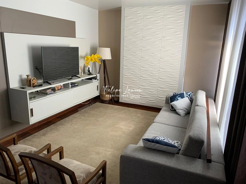 Apartamento amplo com 4 dormitórios em região central: 3ª foto da galeria de imagens do imóvel
