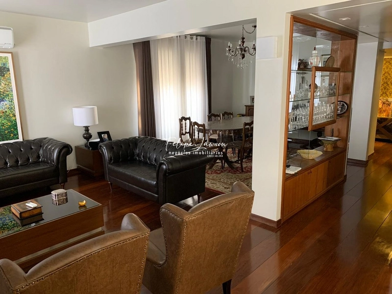 Apartamento amplo com 4 dormitórios em região central: 6ª foto da galeria de imagens do imóvel