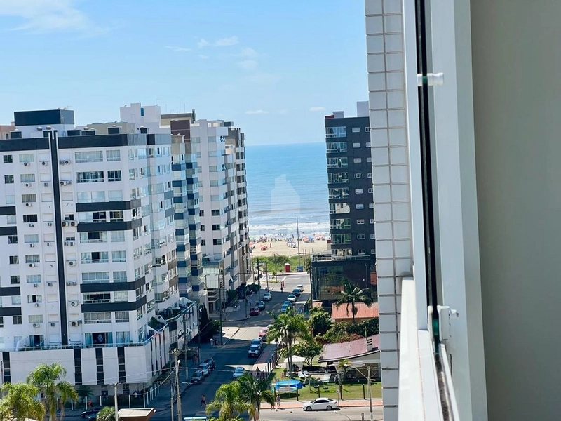 PÉ DIREITO DUPLO FRENTE A PRAÇA!!!: 7ª foto da galeria de imagens do imóvel