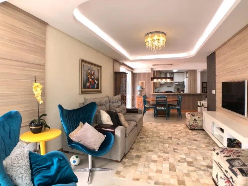 JUNTO AO MAR, MOBILIADO E DECORADO COM TERRAÇO.: 1ª foto da galeria de imagens do imóvel