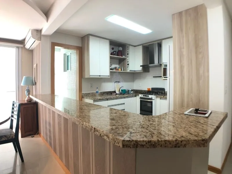 JUNTO AO MAR, MOBILIADO E DECORADO COM TERRAÇO.: 11ª foto da galeria de imagens do imóvel