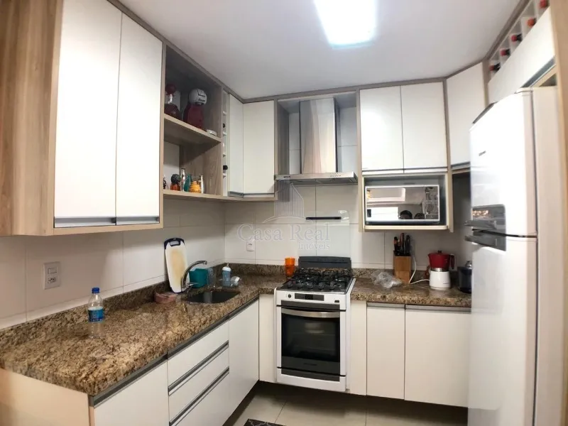 JUNTO AO MAR, MOBILIADO E DECORADO COM TERRAÇO.: 12ª foto da galeria de imagens do imóvel