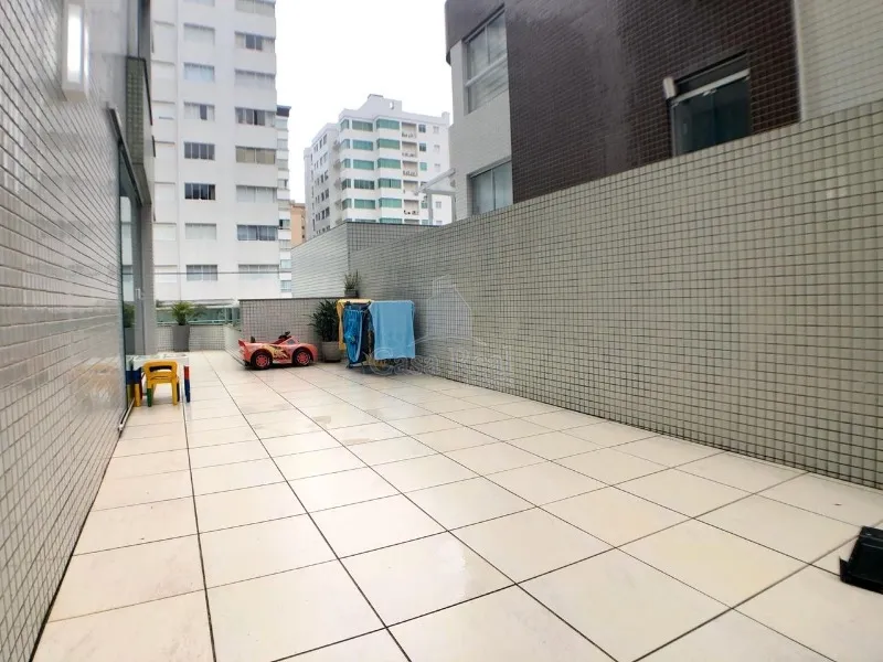 JUNTO AO MAR, MOBILIADO E DECORADO COM TERRAÇO.: 14ª foto da galeria de imagens do imóvel