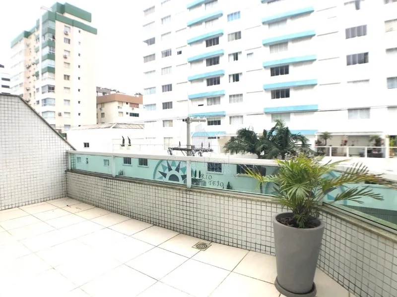 JUNTO AO MAR, MOBILIADO E DECORADO COM TERRAÇO.: 16ª foto da galeria de imagens do imóvel