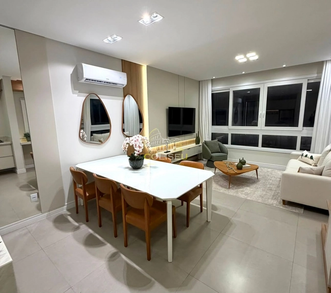 60 MESES PARA PAGAR, PRAÇA TIARAJU, MOBILIADO E DECORADO.