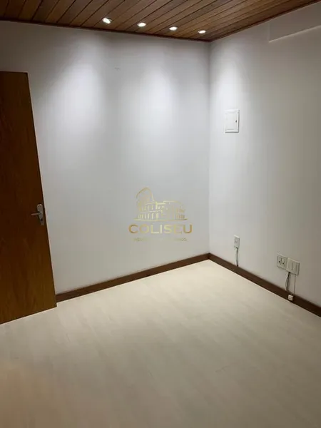 SALA COMERCIAL AO LADO DO FÓRUM !!!: 5ª foto da galeria de imagens do imóvel