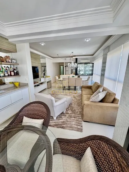 MOBILIDO E DECORADO, VISTA ETERNA MAR E SERRA, ANDAR ALTO.: 4ª foto da galeria de imagens do imóvel