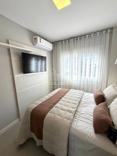 APARTAMENTO MOBILIADO E DECORADO JUNTO A PRAÇA FLAVIO BOIANOVSKI.: 14ª foto da galeria de imagens do imóvel