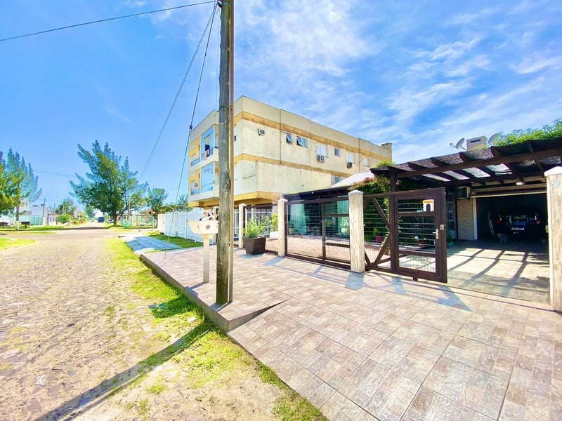CASA MOBILIADA PRÓXIMA AO MAR!!!: 2ª foto da galeria de imagens do imóvel