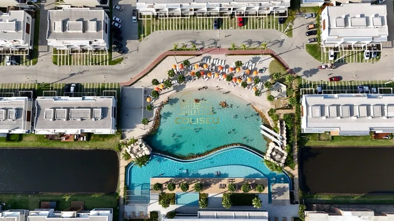 CASA NOVA EM RESORT PARTICULAR!!!