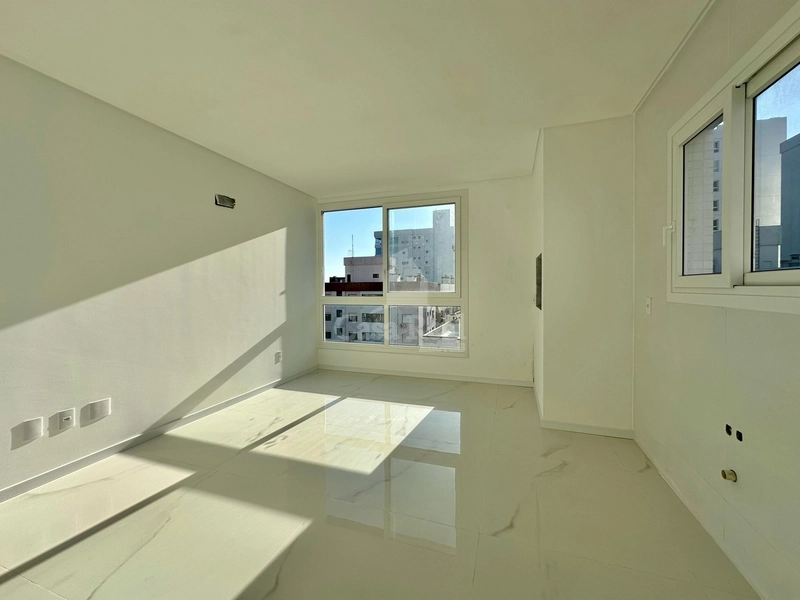 APARTAMENTO À VENDA COM SACADA DE FRENTE E INFRA: 2ª foto da galeria de imagens do imóvel