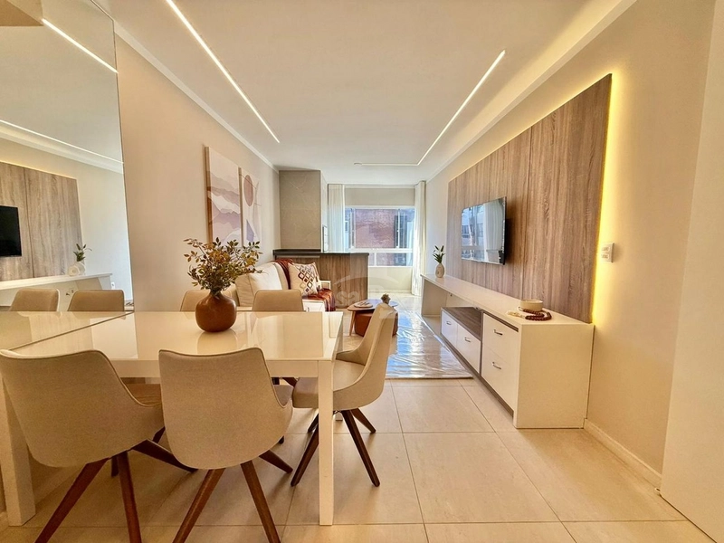 MOBILIADO E DECORADO NO NAVEGANTES!!!: 3ª foto da galeria de imagens do imóvel