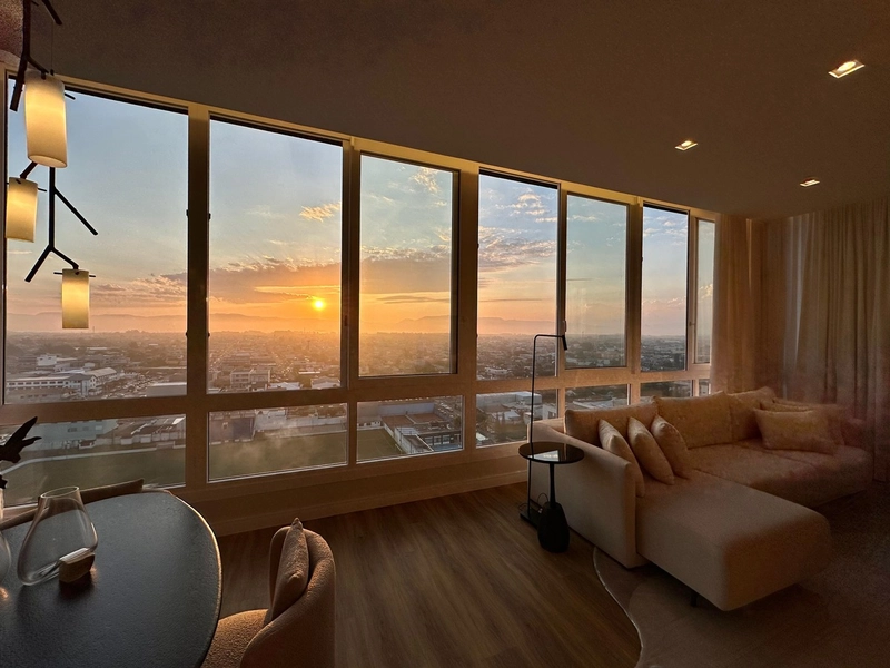 PARA QUEM PROCURA CONFORTO, ALTO PADRÃO E PRATICIDADE!: 2ª foto da galeria de imagens do imóvel