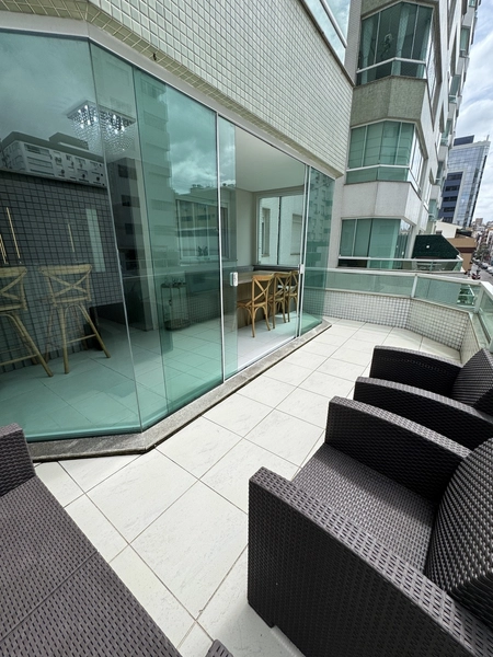 DE FRENTE, DUAS QUADRA DO MAR, JUNTO A PRAÇA LUIZ BASSANI: 10ª foto da galeria de imagens do imóvel