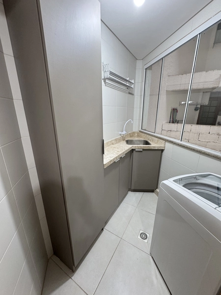 DE FRENTE, DUAS QUADRA DO MAR, JUNTO A PRAÇA LUIZ BASSANI: 16ª foto da galeria de imagens do imóvel