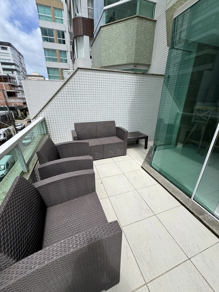 DE FRENTE, DUAS QUADRA DO MAR, JUNTO A PRAÇA LUIZ BASSANI