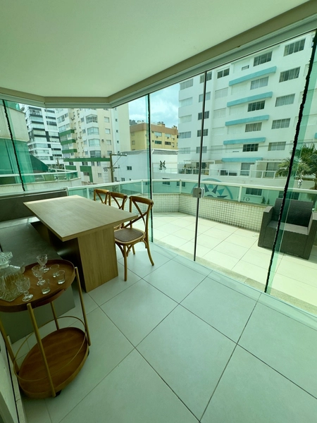 DE FRENTE, DUAS QUADRA DO MAR, JUNTO A PRAÇA LUIZ BASSANI: 8ª foto da galeria de imagens do imóvel