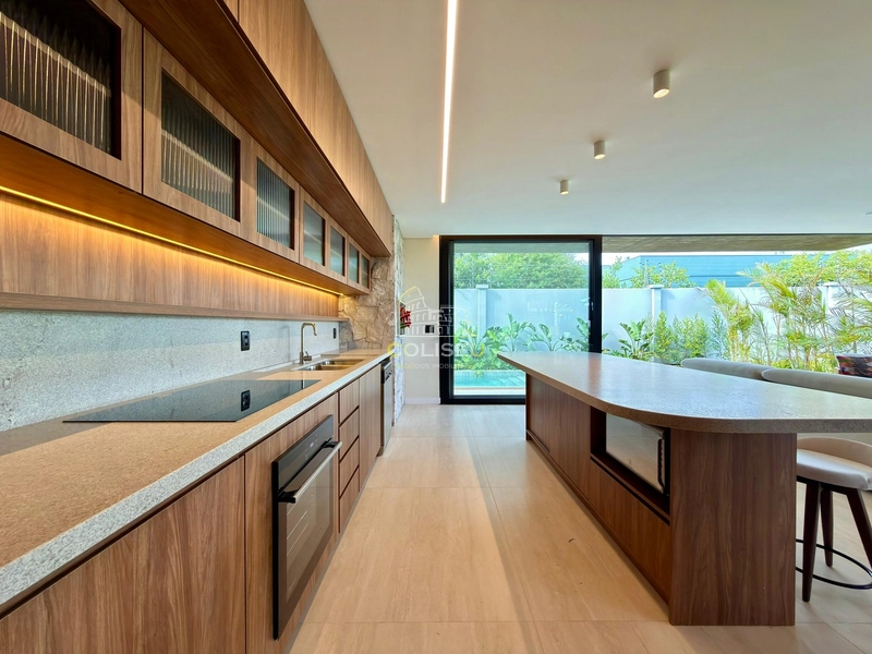 SOBRADO DE ALTO PADRÃO COM 262M² / FINAMENTE MOBILIADO!: 10ª foto da galeria de imagens do imóvel