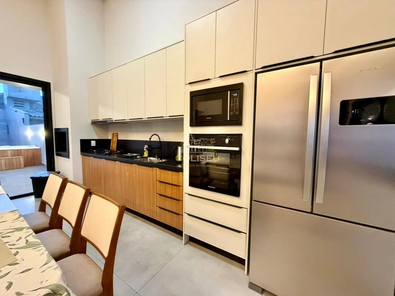 CASA A DUAS QUDRAS DO MAR!!!: 8ª foto da galeria de imagens do imóvel