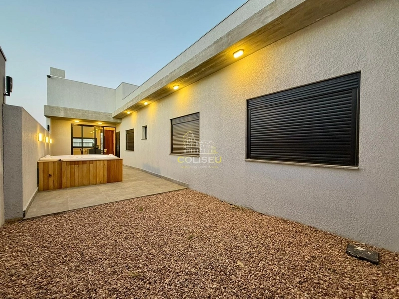 CASA A DUAS QUDRAS DO MAR!!!: 10ª foto da galeria de imagens do imóvel