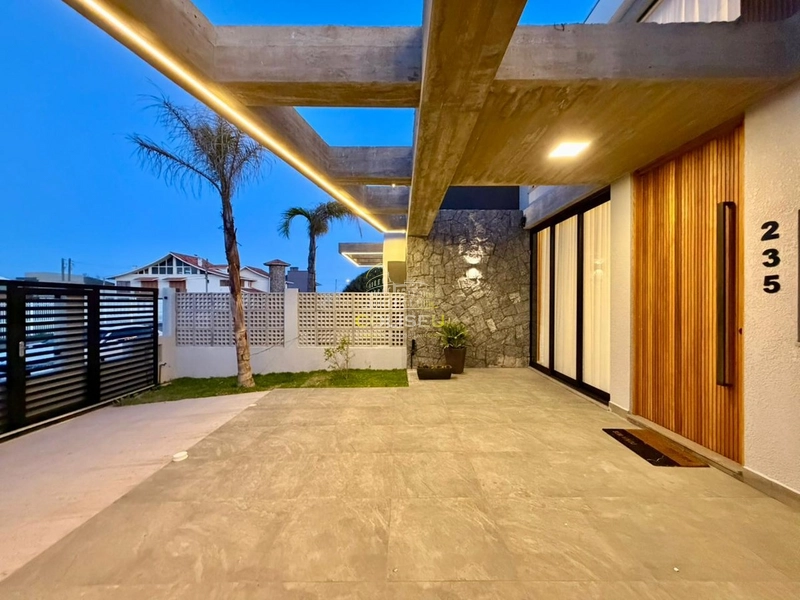 CASA A DUAS QUDRAS DO MAR!!!: 3ª foto da galeria de imagens do imóvel