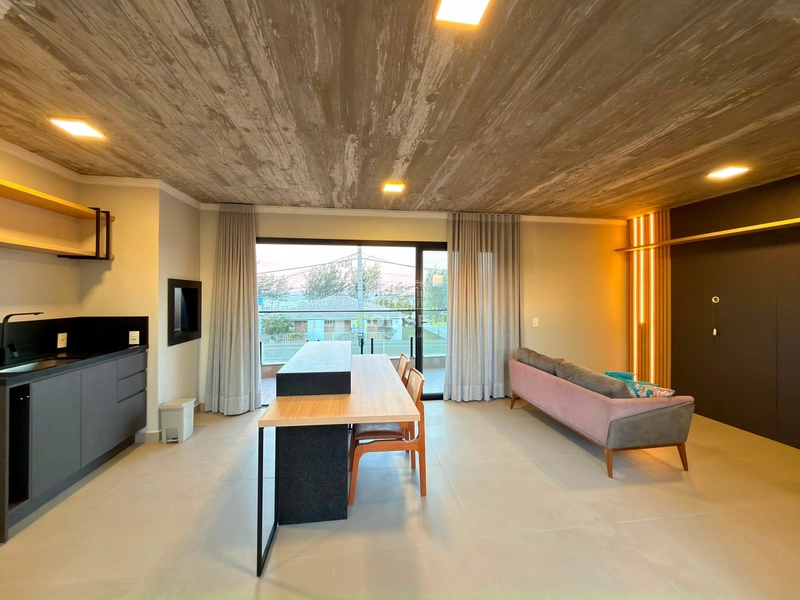 CASA DE ESQUINA A UMA QUADRA DO MAR!!!: 16ª foto da galeria de imagens do imóvel