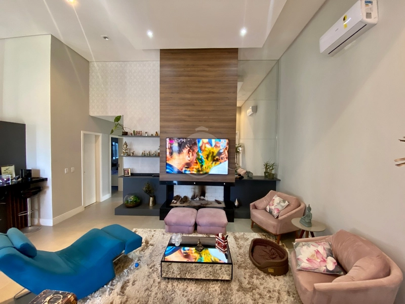 Casa com 04 suítes em frente ao clube: 14ª foto da galeria de imagens do imóvel
